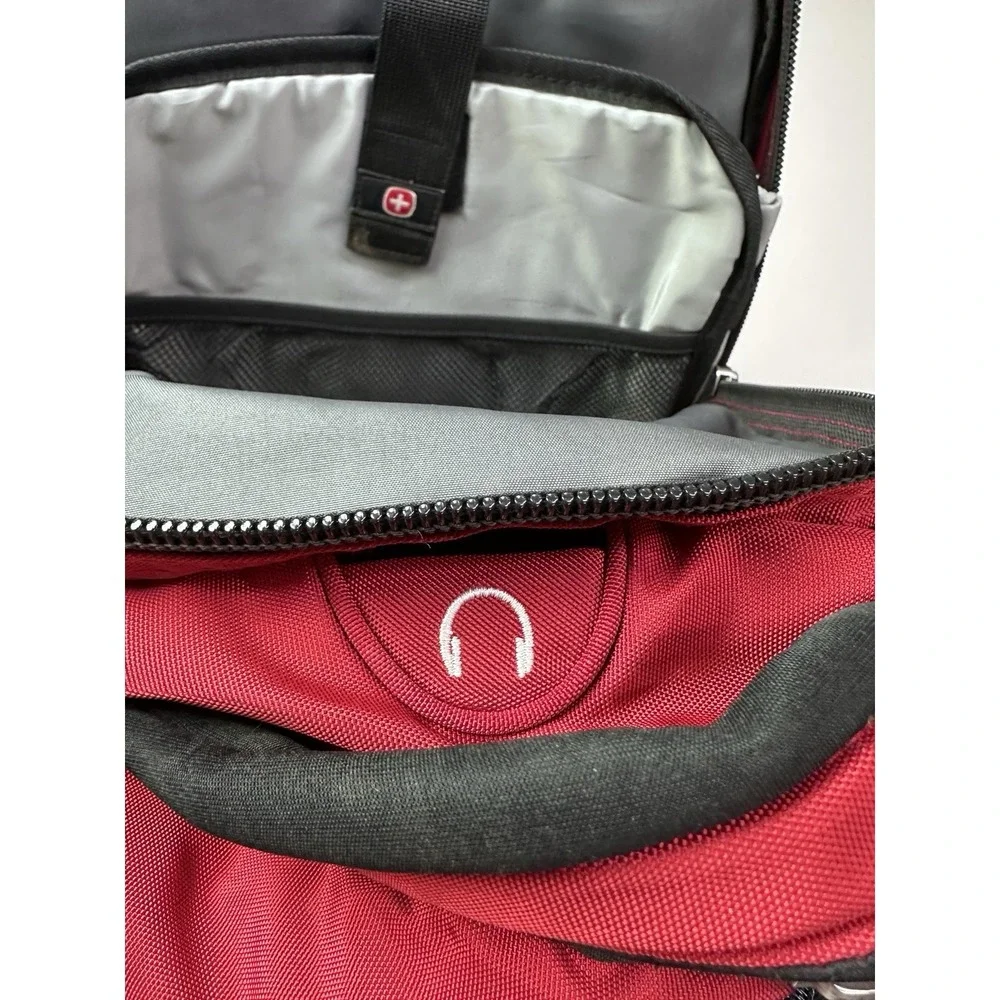 Swiss Gear‎ by Wenger Red & Blk Laptop Travel Back Pack in Great Condition 3j